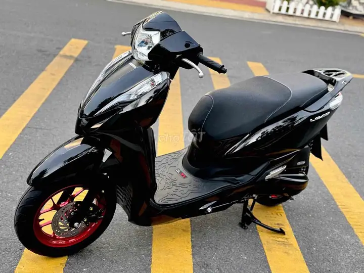 Honda Lead 125 2019, черный, оригинал 100%, документы в порядке