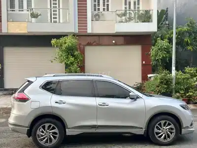 Nissan X-Trail 2018 2.0 4WD Серебристый 78 000 км