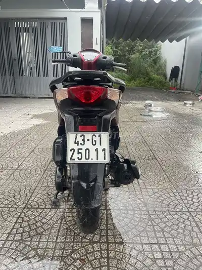 Хонда SH125 2016 красная