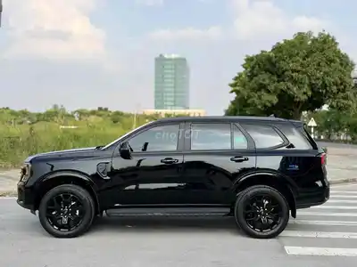 FORD EVEREST SPORT 2026 2.0L 4X2 AT 7000 КМ ЧЕРНЫЙ