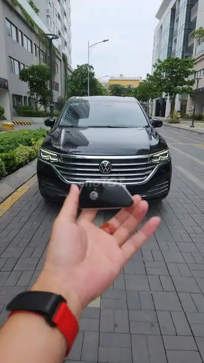 Volkswagen Viloran Luxury 2024 Максимальная комплектация Черный