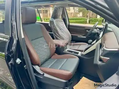 Toyota Innova Cross HEV 2.0 CVT 2026