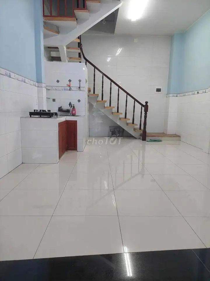 Дом 699 Ли Тханг Кьет, 4,3x12м, 4 этажа