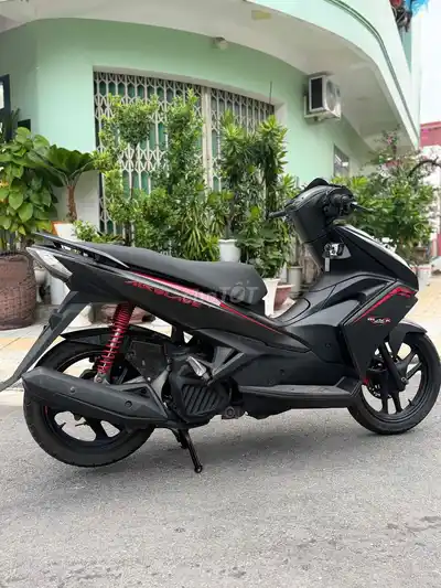 Воздушный клинок Honda 2013 черный