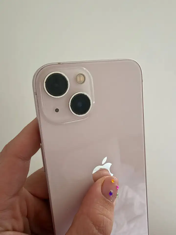 iPhone 13