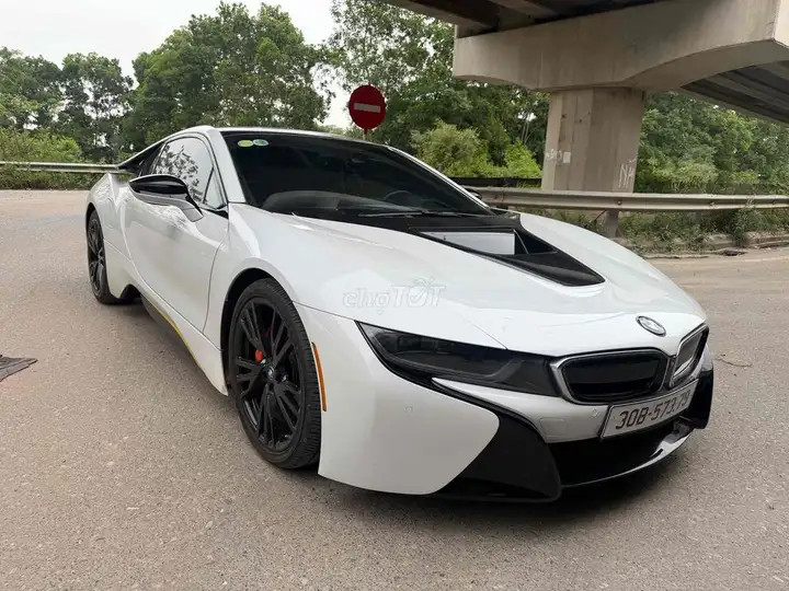 BMW i8 1.5 Hybrid 2014 белый, собственник