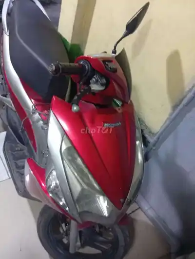 Honda Air Blade 2011 108cc красно-черно-серебристый