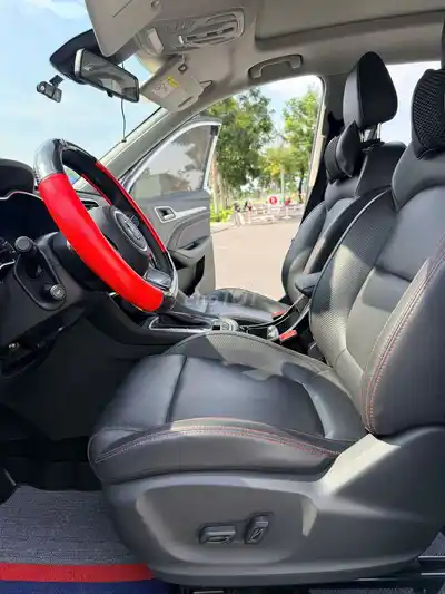 MG ZS Luxury 2024 семейный авто, малый пробег, без дефектов