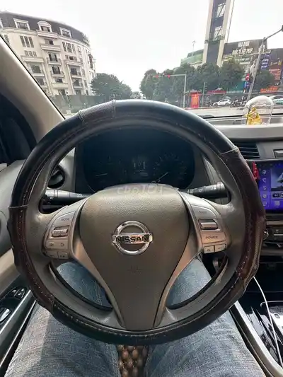 Nissan Navara EL 5 мест Коричневый