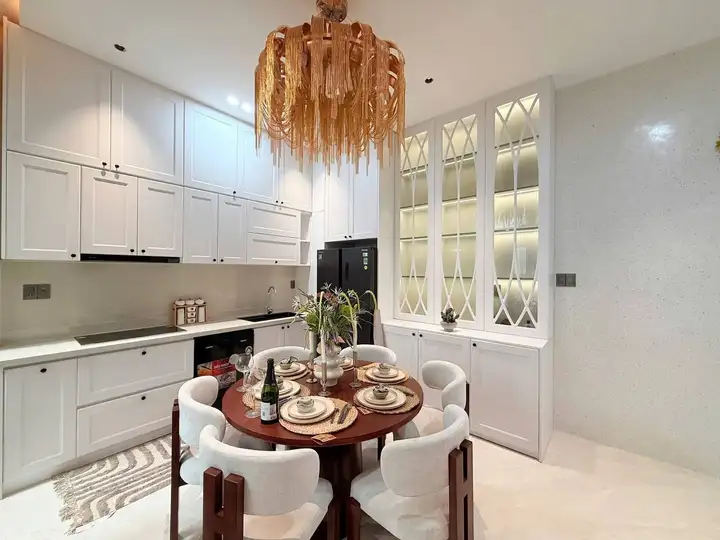 Дом 3 этажа 3 спальни 85 м², Hoa Khanh