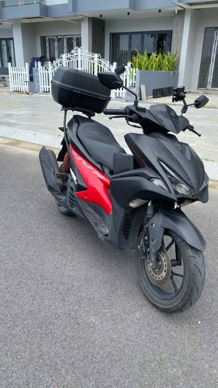 Yamaha NVX 2018