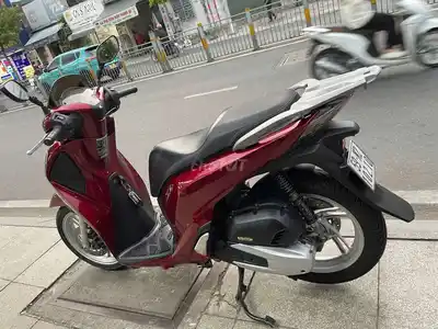 Honda SH 125 ABS 2018 Красный 90%