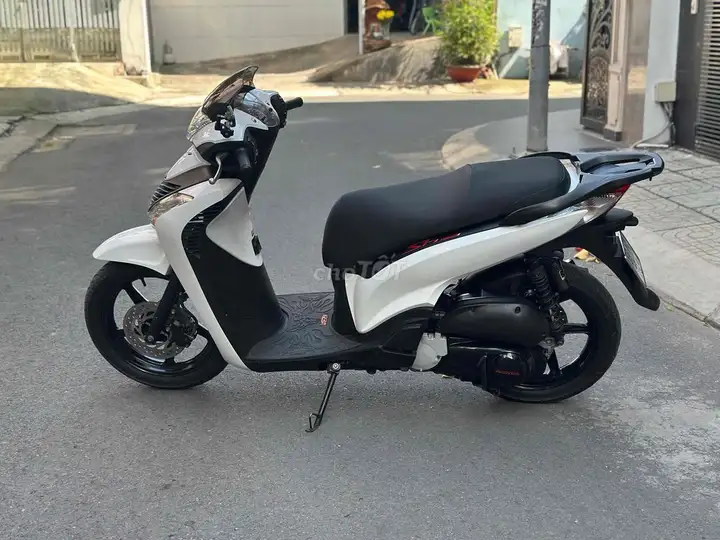 Honda SH 150cc 2015 Smartkey, полный итальянский обвес