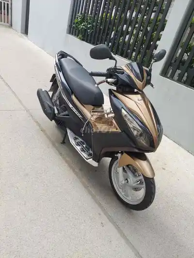 Honda Air Blade 2013 золотистый