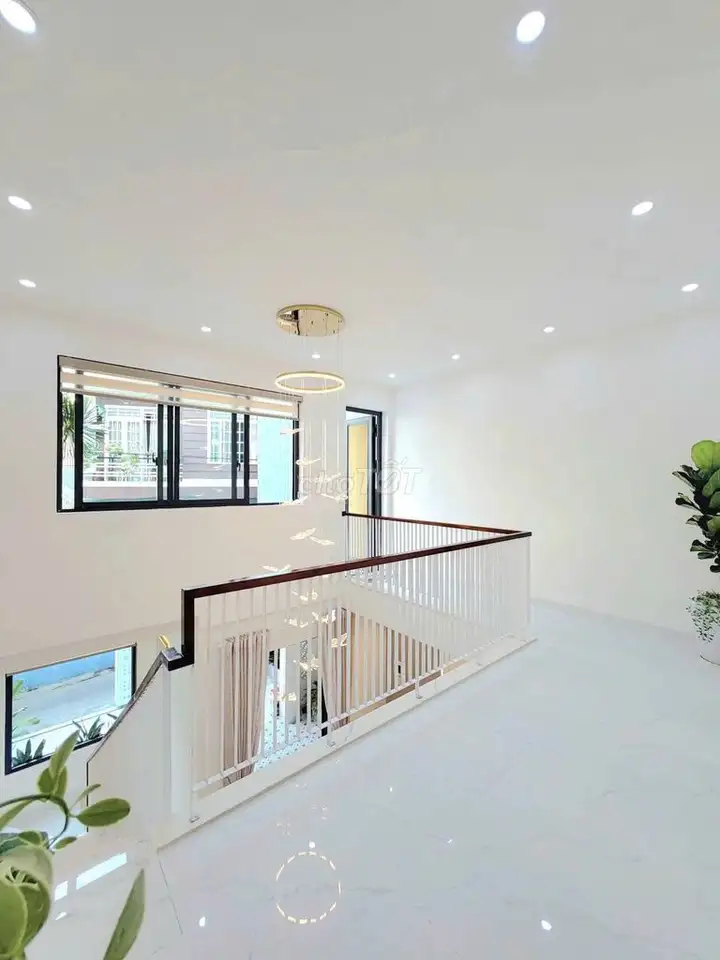 Продажа 2-этажного дома в переулке 561/Хуанг Диеу, район Хой Чоу