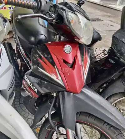 Yamaha Sirius RC 2013 черно-красный