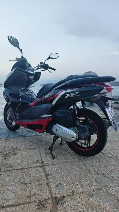 Honda PCX 125, 2014, 2 поколение