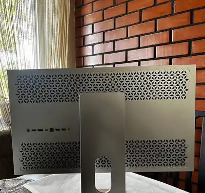 Монитор Kuycon 27" 5K (5120×2880)