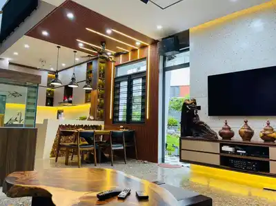 Дом 3 этажа 4 спальни 5 WC 100 м²