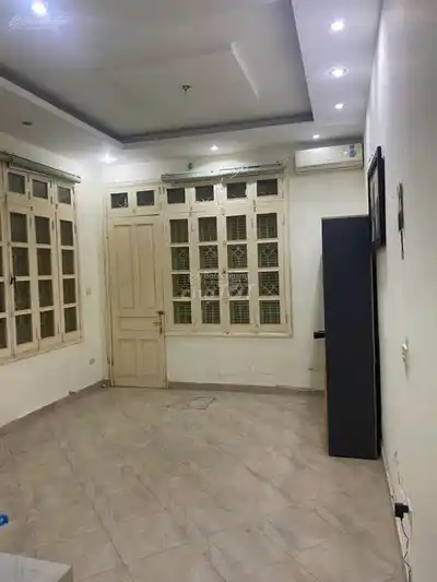 Дом целиком, Хюинь Тхук Кханг, Донгда, Ханой