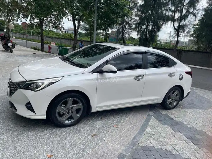 Hyundai Accent 2022 Special белый 50 000 км