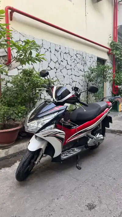 Honda Air Blade 110 FI (Premium Sport Edition)