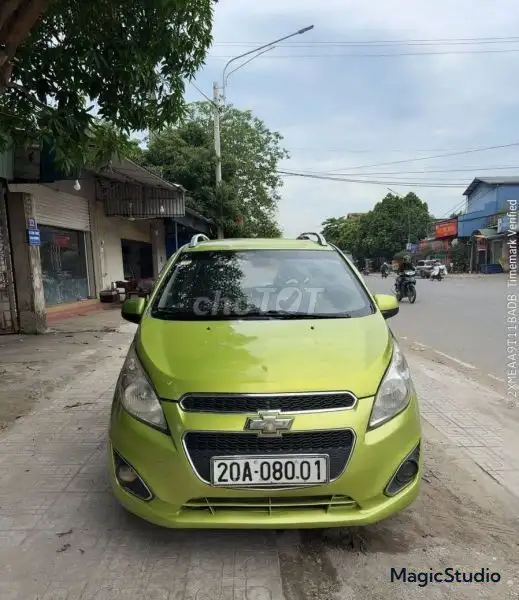Chevrolet Spark 2024 зеленый 5 мест Вьетнам