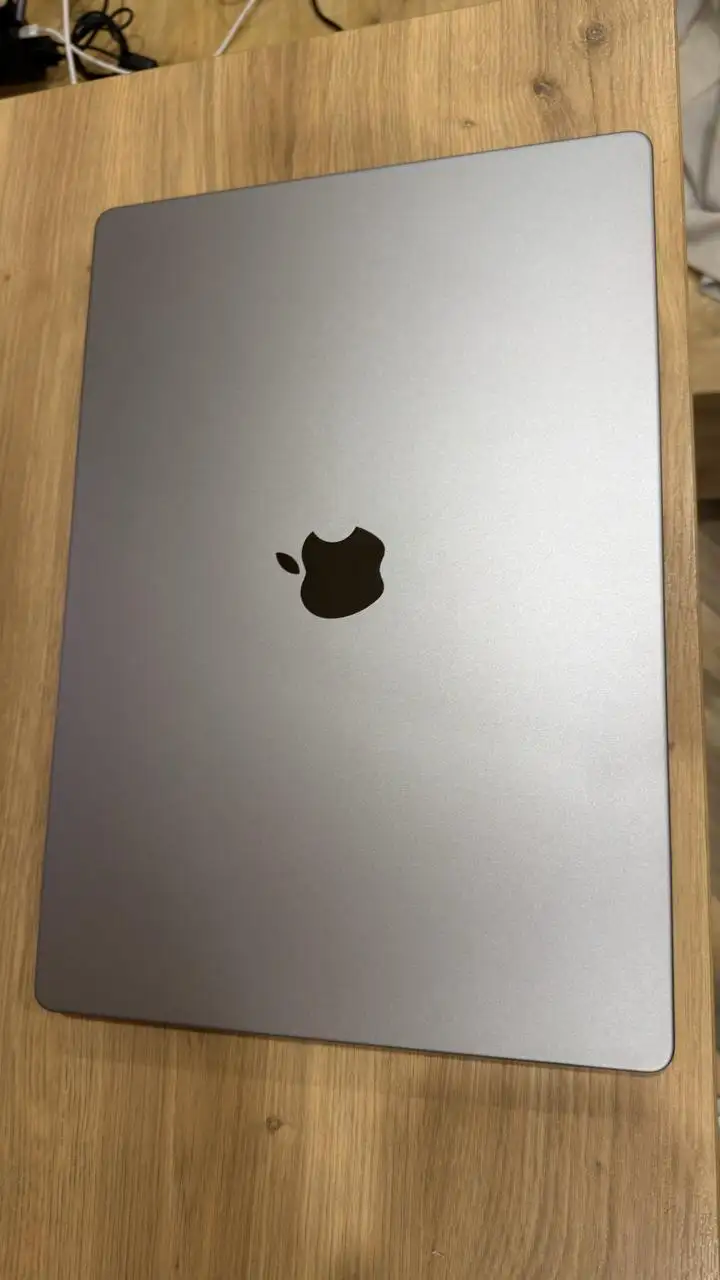 MacBook Pro 16″ 2021, Space Gray