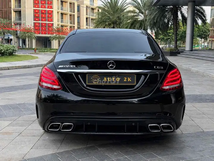 Mercedes C300 AMG 2015 вып. тюнинг под C63, пробег 80 тыс. км