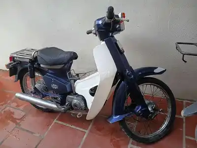 Honda Super Cub 82 70cc бело-синий