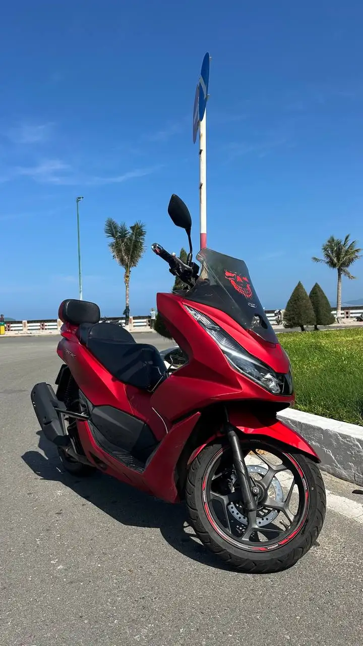 Honda PCX 4 поколение 2022, 160 кубов, ABS