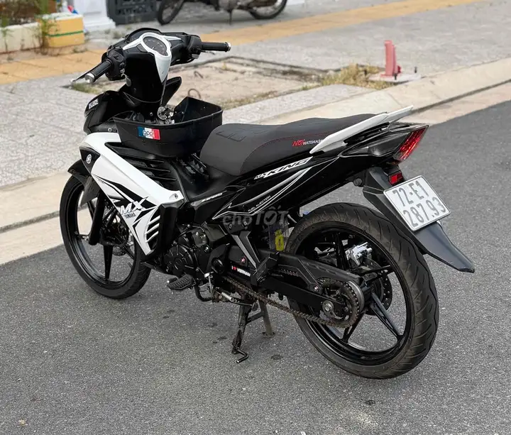 Yamaha Exciter 135 2014 черно-белый