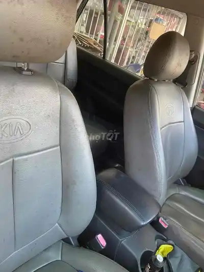 Kia Carens 2010 2.0 механике серый