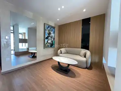 Квартира 1 спальня, 1 кухня, 60м2, парковка, рядом с Хоан Кием