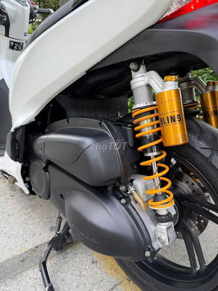 Honda SH 300i White Sporty