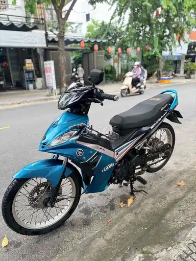 Yamaha Exciter 135 с обвесом под 2010 год, сине-черный