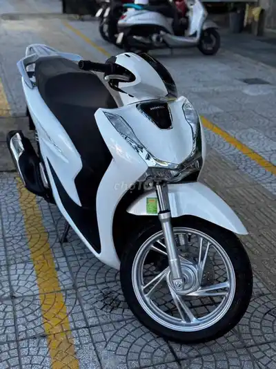 SH 125 2025 белый супер красивый, тихий двигатель, есть рассрочка