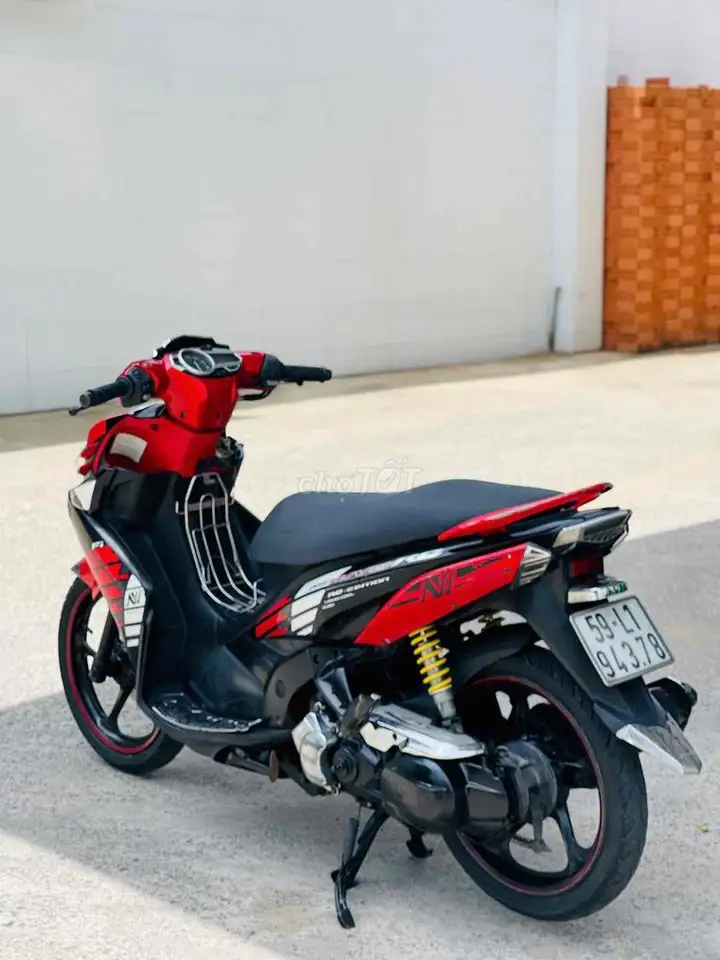 Yamaha Nouvo 5 Fi красно-черный