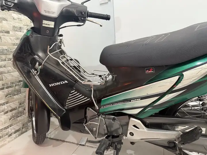 Honda Future Neo 125 2006 зеленый