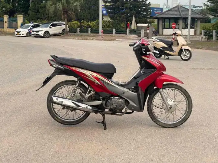 Honda Wave S110 2014 красный б/у