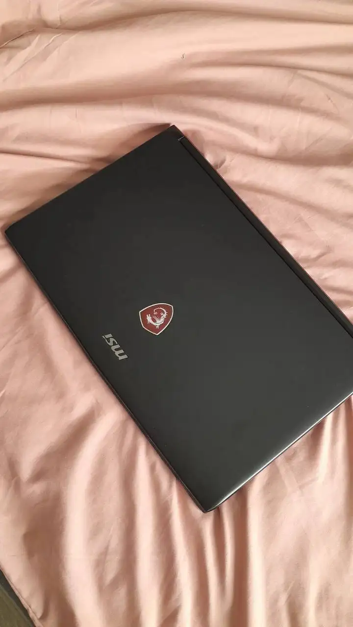Ноутбук MSI 1050ti