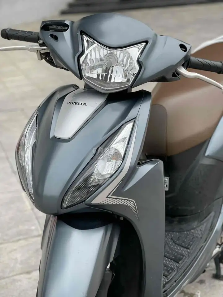 Honda Vision 2023 г.в., состояние 99% новое