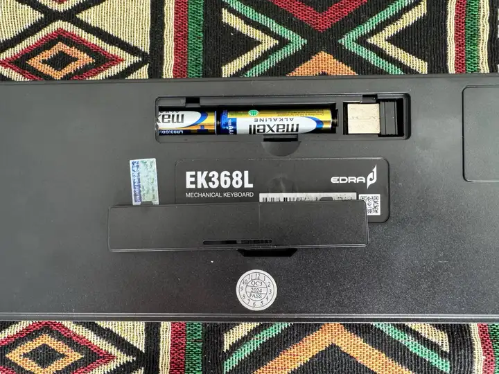 Механическая клавиатура edra ek386l