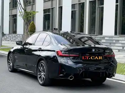 BMW 320i LCI 2023 Черный 13.000 км