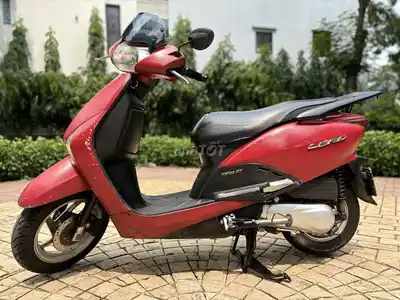 Honda Lead fi, двигатель тихий и мощный