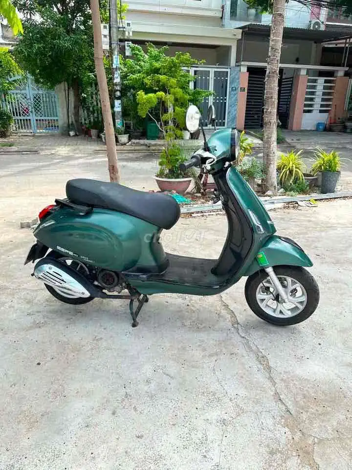 Vespa 50cc 2022 синяя