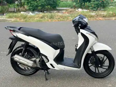 Honda SH 150 2016, родной замок, обвес под Италию