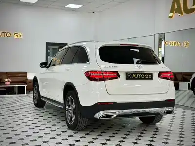 Mercedes Benz GLC250 4matic Модель 2018 Супер Красивый