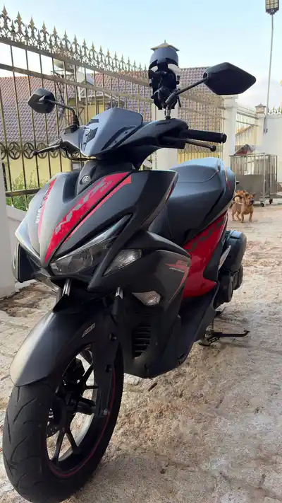 Yamaha NVX 155 Speciale