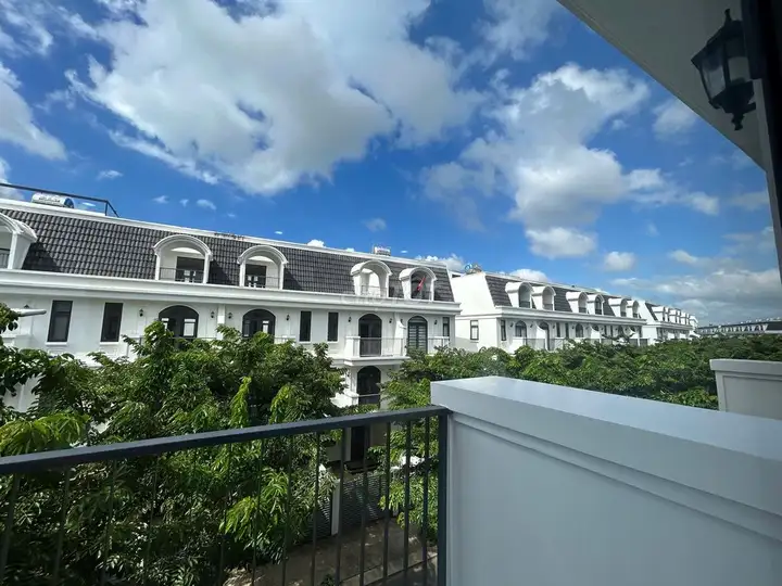 Таунхаус с мебелью в La Vida Residences, Вунгтау